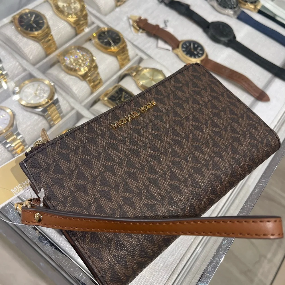 MICHAEL KORS Jet Set Travel Lg Signature Logo Double Zip Smartphone Wallet Brown